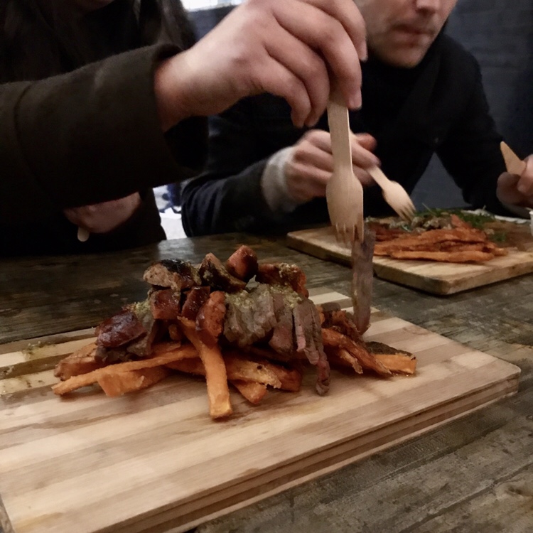 steak slices with sweet potato fries