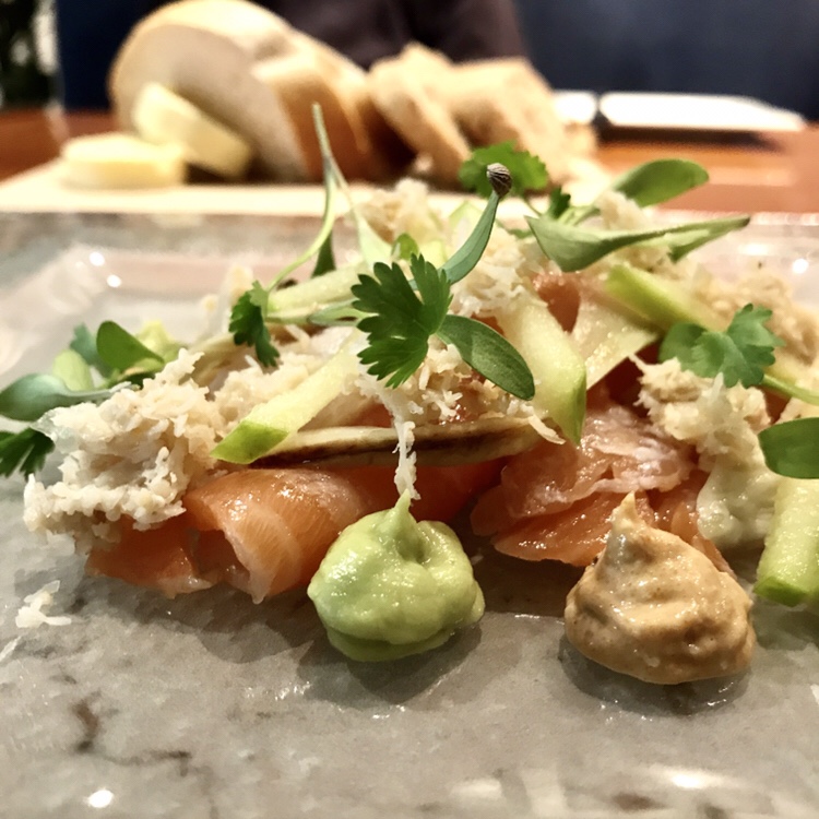 DEVONSHIRE CRAB Smoked salmon & avocado. Fennel & apple.